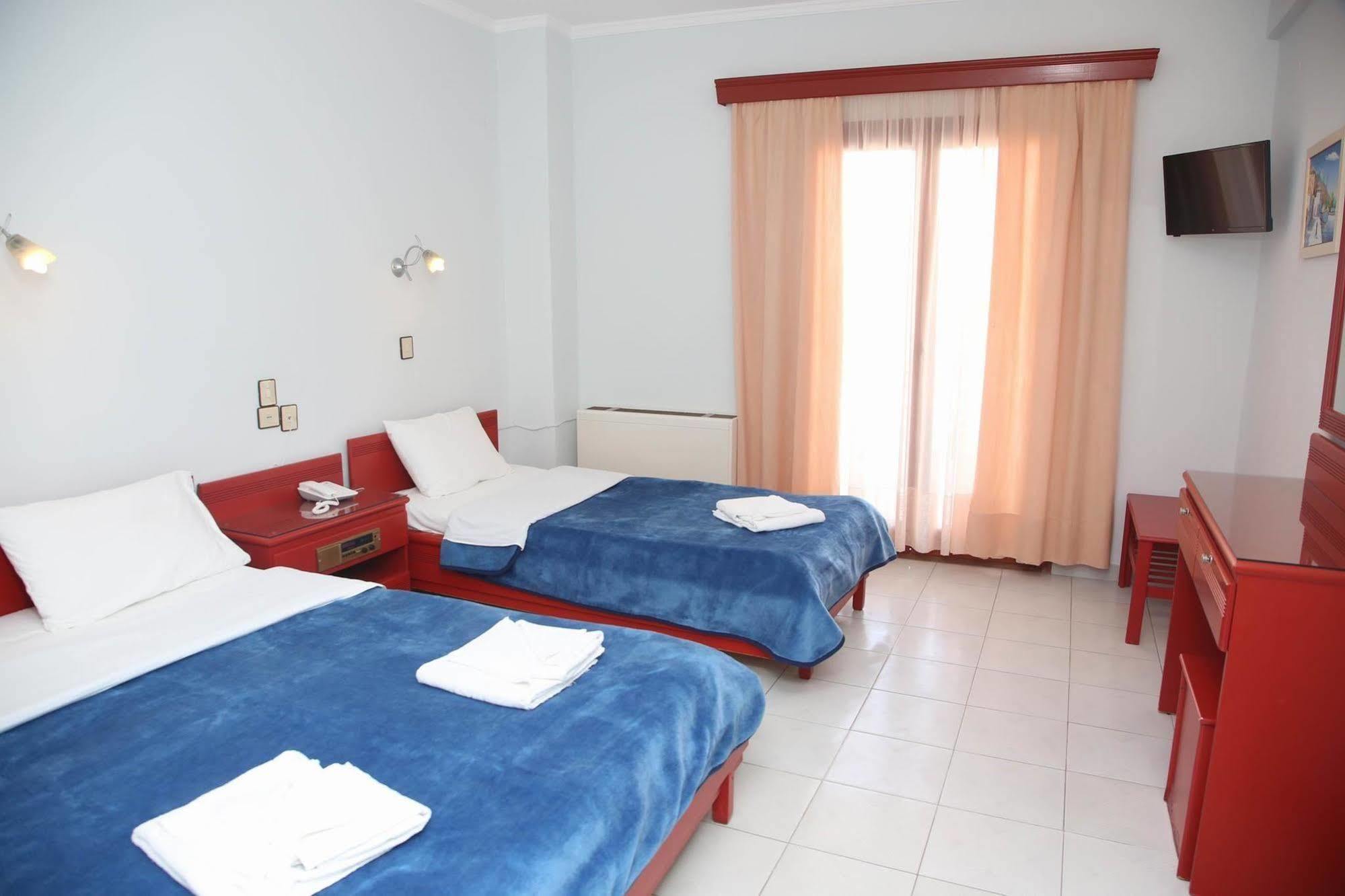 Hotel Odysseas Полихроно Екстериор снимка