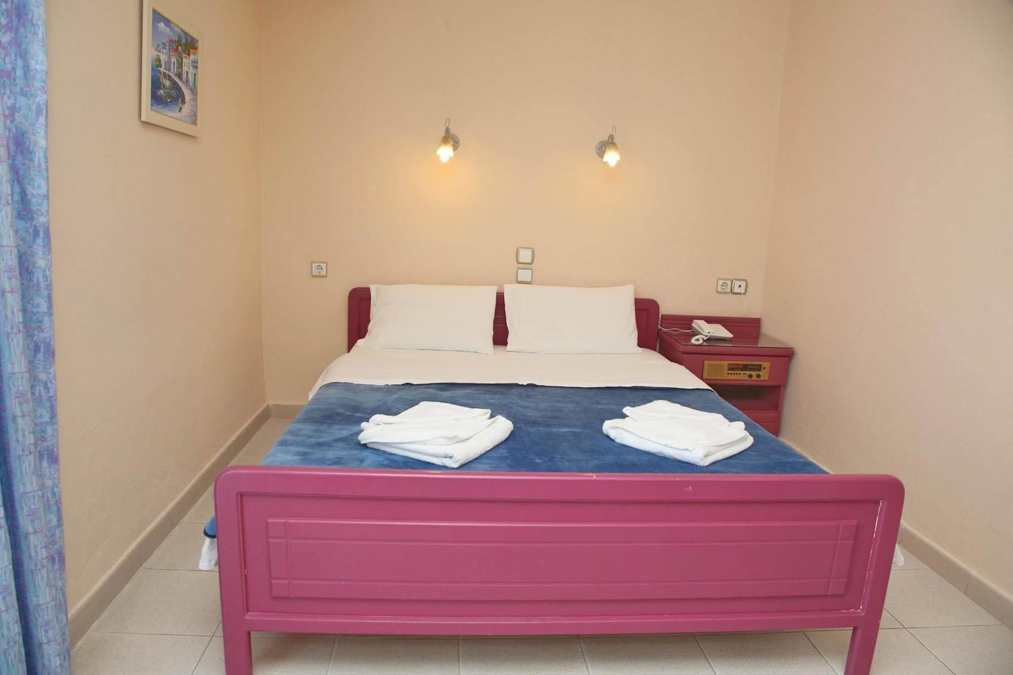 Hotel Odysseas Полихроно Екстериор снимка
