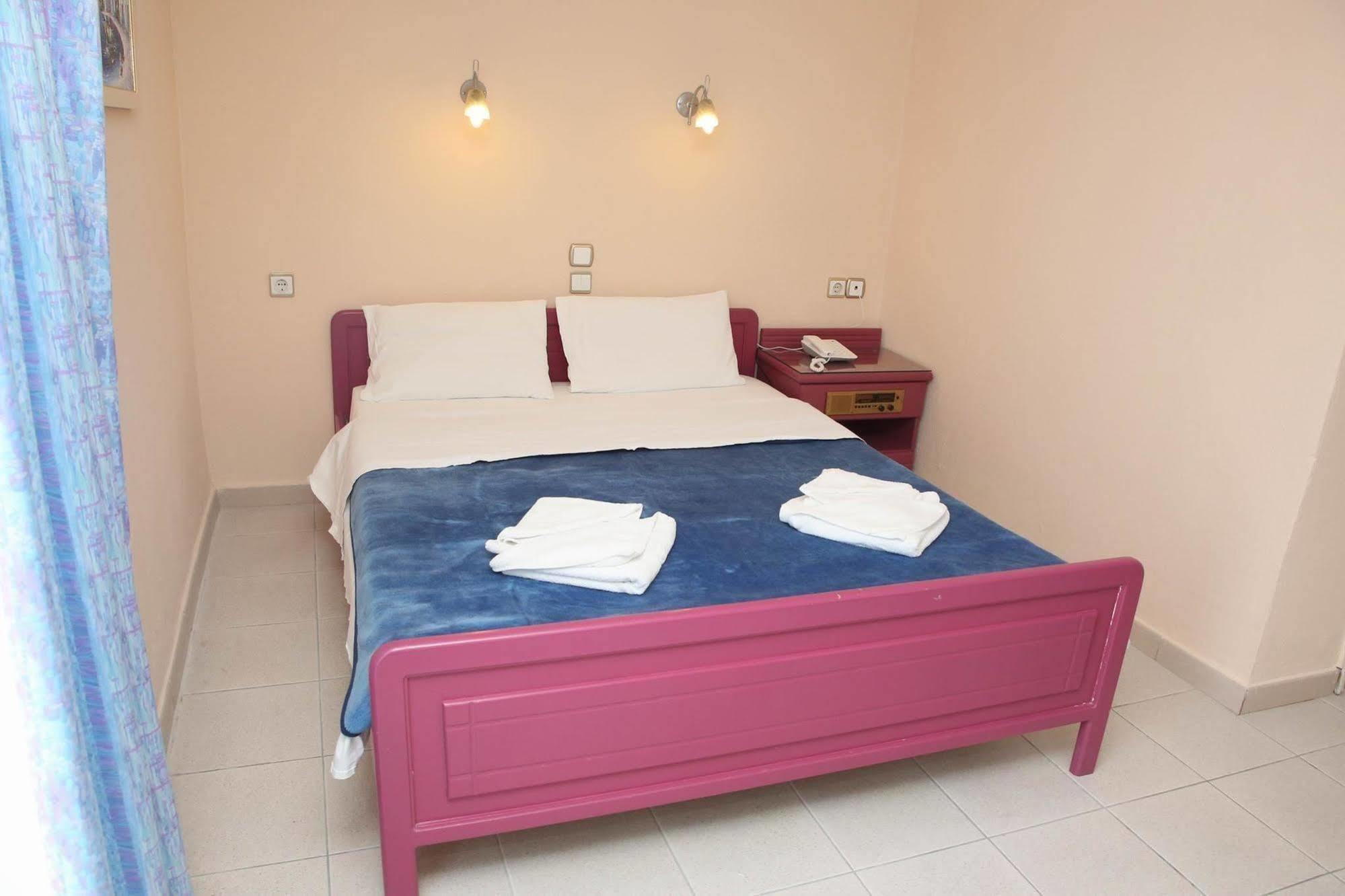 Hotel Odysseas Полихроно Екстериор снимка